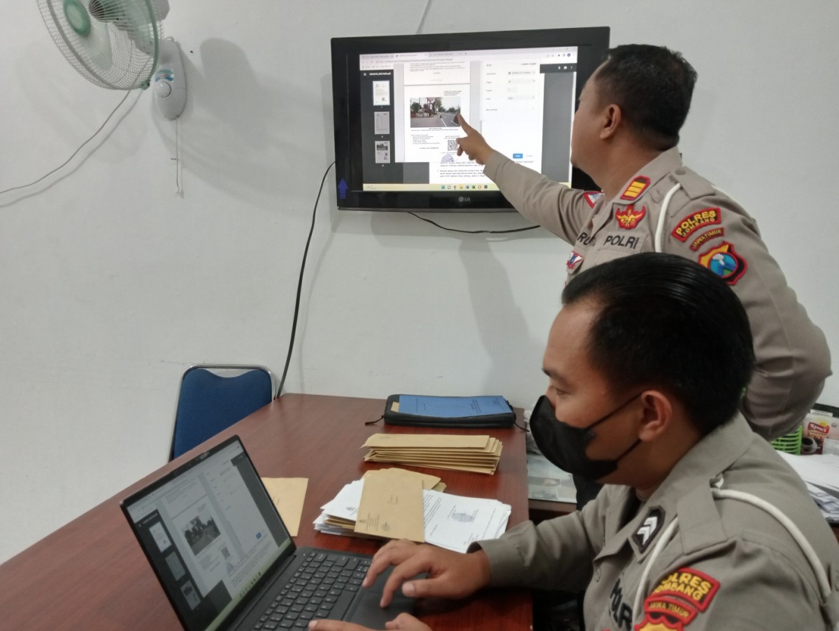 Salah satu pelanggar lalu lintas yang terekam kamera ETLE Mobile di Jalan Gatot Subroto Jombang.(Foto: Elok Aprianto)