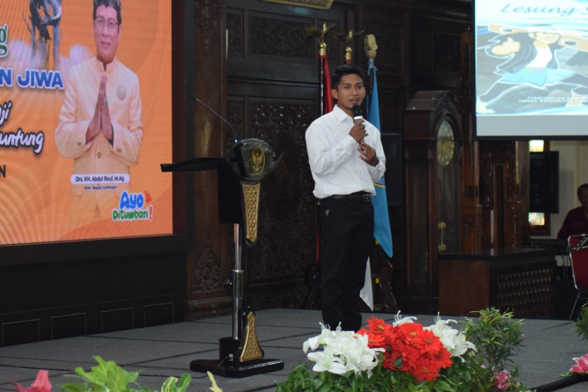 Dulu Pernah Dipasung, Kini Pemuda Lamongan Ini Malah Rawat Pasien ODGJ