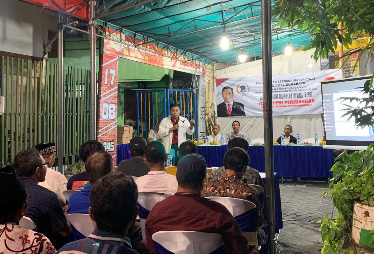 Anggota Komisi C DPRD Surabaya, Abdul Ghoni saat reses di Kelurahan Bulak (Foto: Dok Ni'am Kurniawan/jatimnow.com)