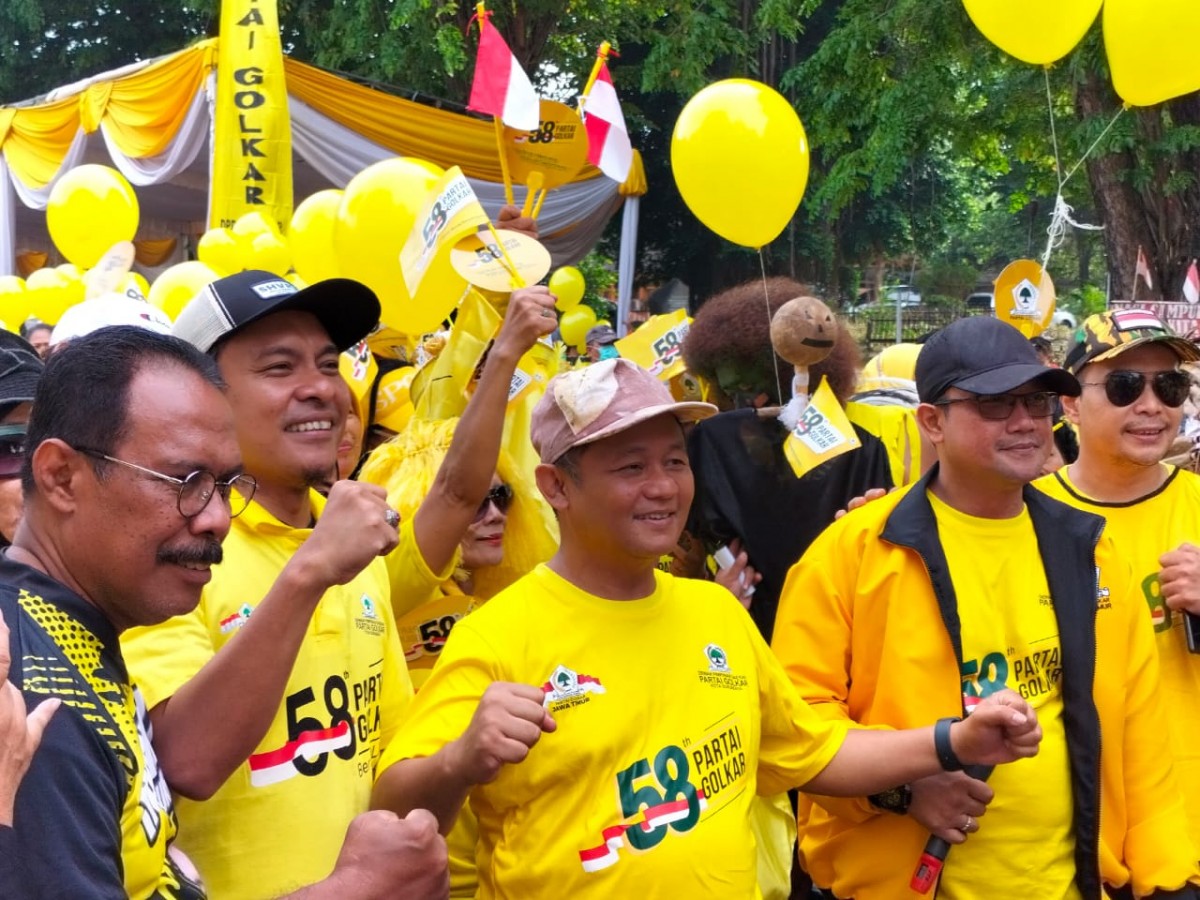 130 Ribu Warga Ikuti Jalan Sehat Bareng Golkar Jatim di Momen HUT ke-58