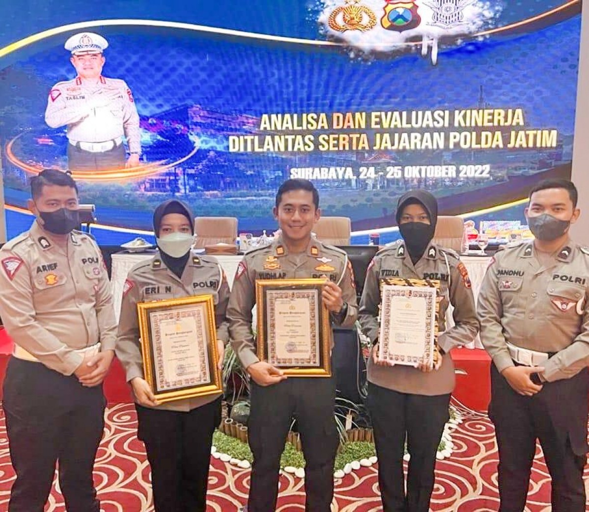 Penghargaan Satlantas Polres Pasuruan.(Foto: Dok. Kasat Lantas Polres Pasuruan)