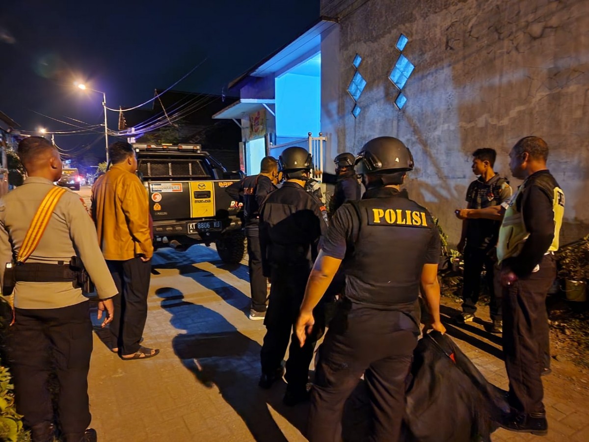 Mortir Diduga Aktif Gegerkan Warga Buluresik, Mojokerto