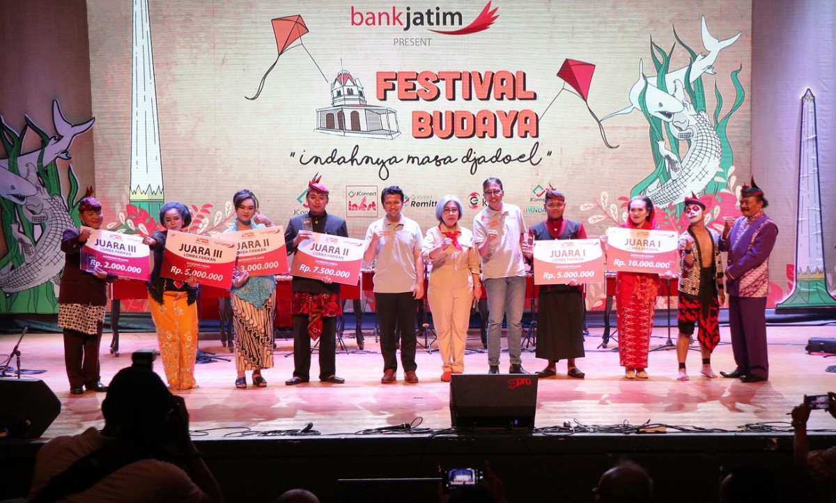 bankjatim saat menggelar Festival Budaya dengan mengusung tema 'Indahnya Masa Djadoel'. (Foto: bankjatim/jatimnow.com)