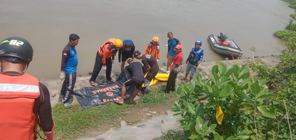 Satu Pelajar Korban Tenggelam di Dam Karet Sungai Brantas Jombang Ditemukan