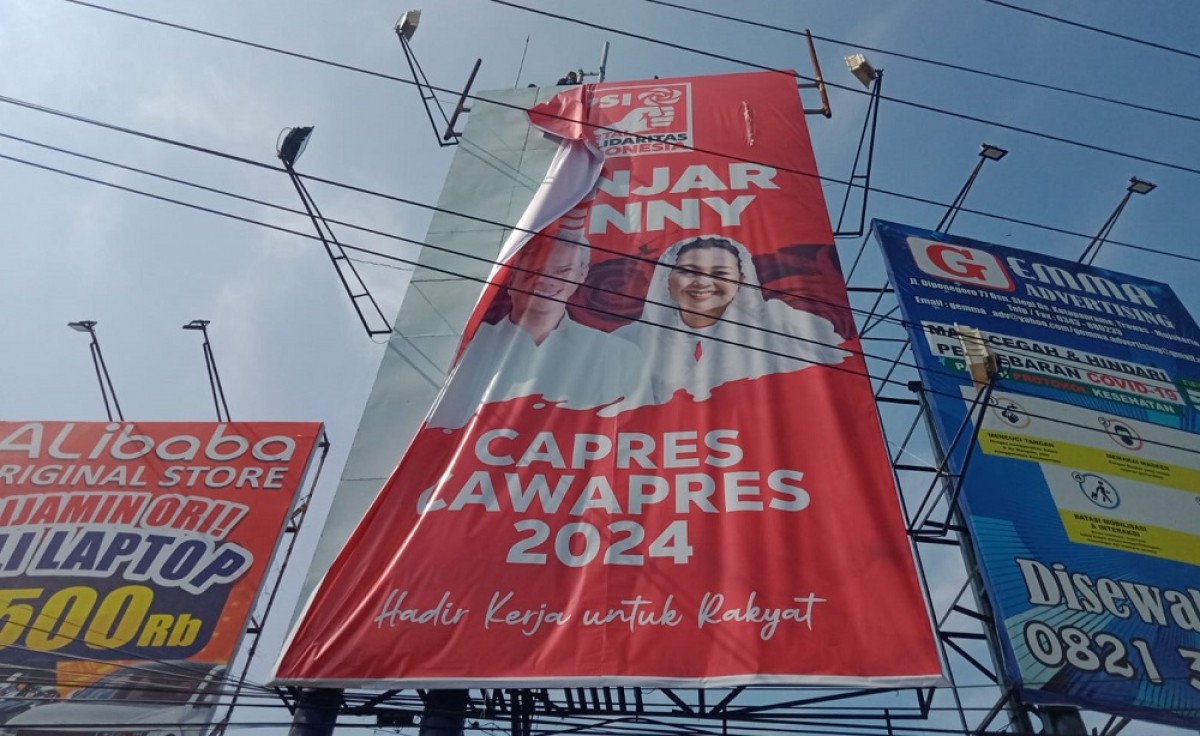 Baliho Bodong PSI Dicopot Satpol PP Kota Pasuruan