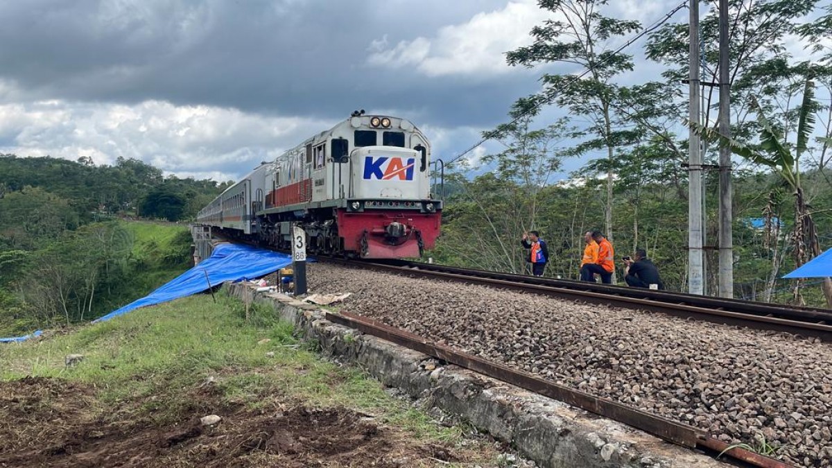 Upaya Daop 8 Antisipasi Bencana: Terjunkan Tim hingga Petakan Perlintasan Rawan