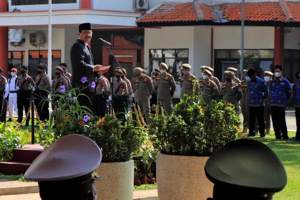Gus Ipul saat memimpin upacara peringatan Hari Pahlawan. (foto Pemkot Pasuruan for jatimnow.com)