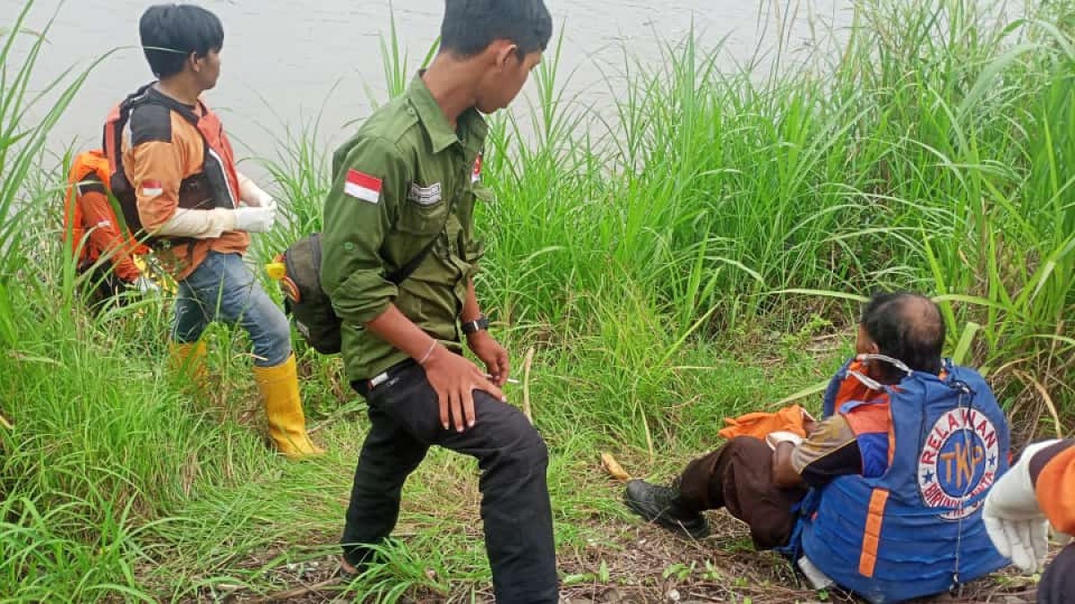 Mayat Pria Misterius di Sungai Brantas Sidoarjo: Telanjang, Hanyut dari Mojosari