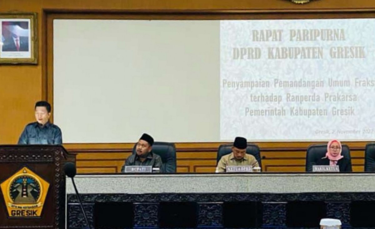 DPRD Gresik membahas usulan Ranperda Perubahan Perumda Giri Tirta (Foto: Sahlul Fahmi/jatimnow.com)