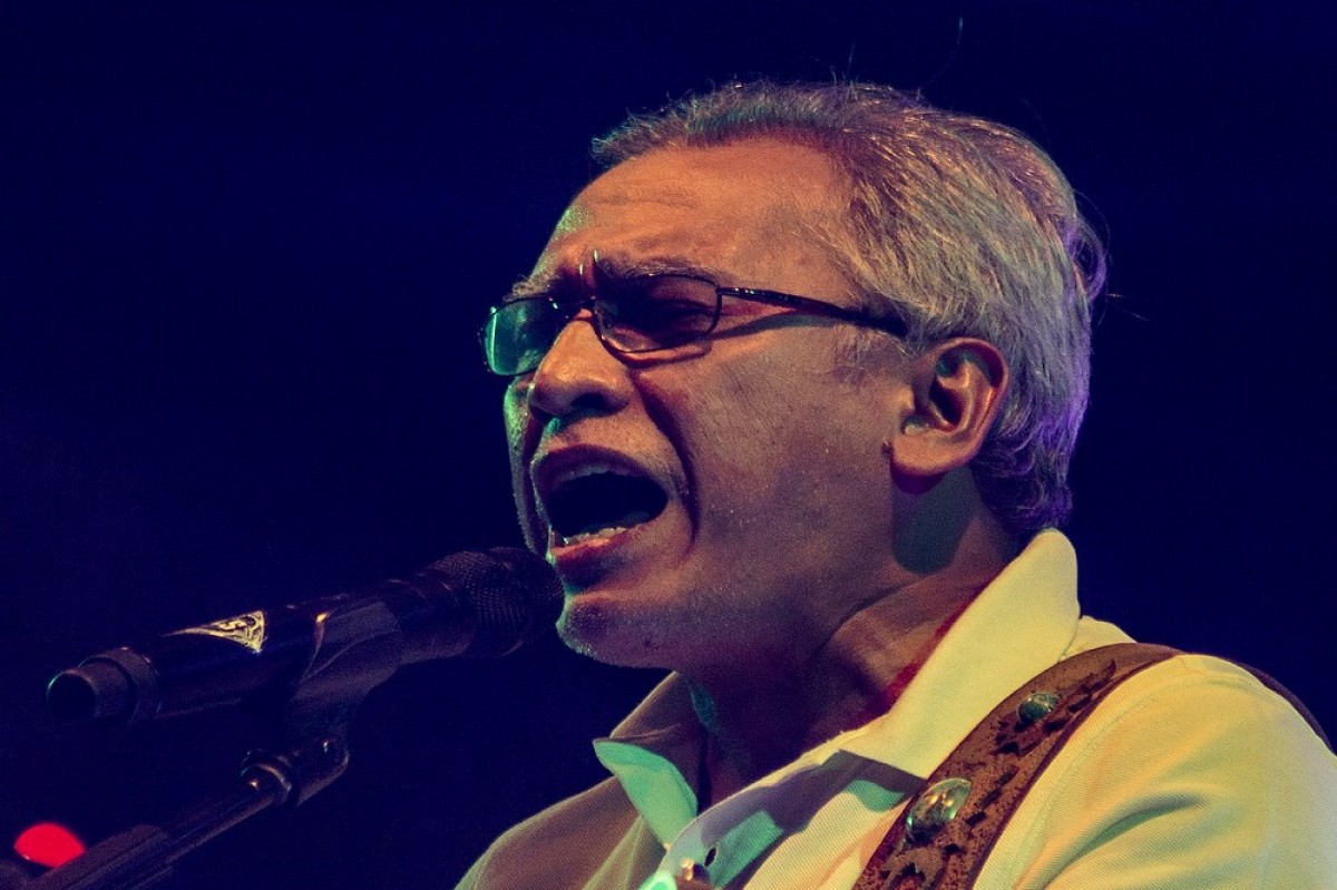 Kebaya Merah Simbol Kondisi Tanah Air