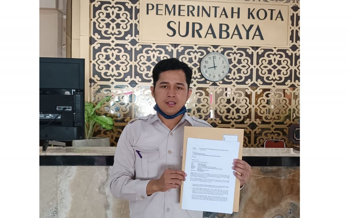 Karyawan KBS, Ghali Ilham Fachri di Pemkot Surabaya (Foto: Dok. jatimnow.com)