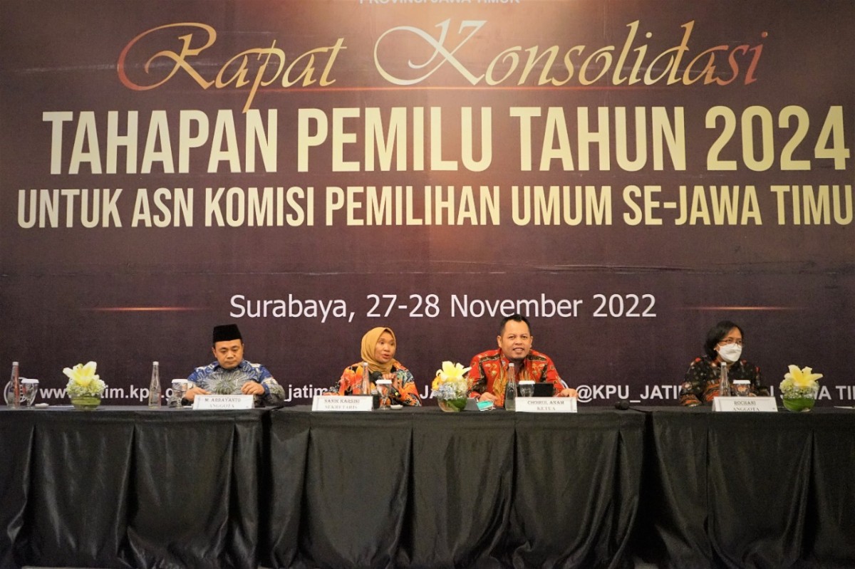 Rakor Konsolidasi Pemilu 2024 untuk ASN KPU se-Jawa Timur pada Minggu 27 November 2022 di Surabaya. (Foto: Humas KPU Jatim)