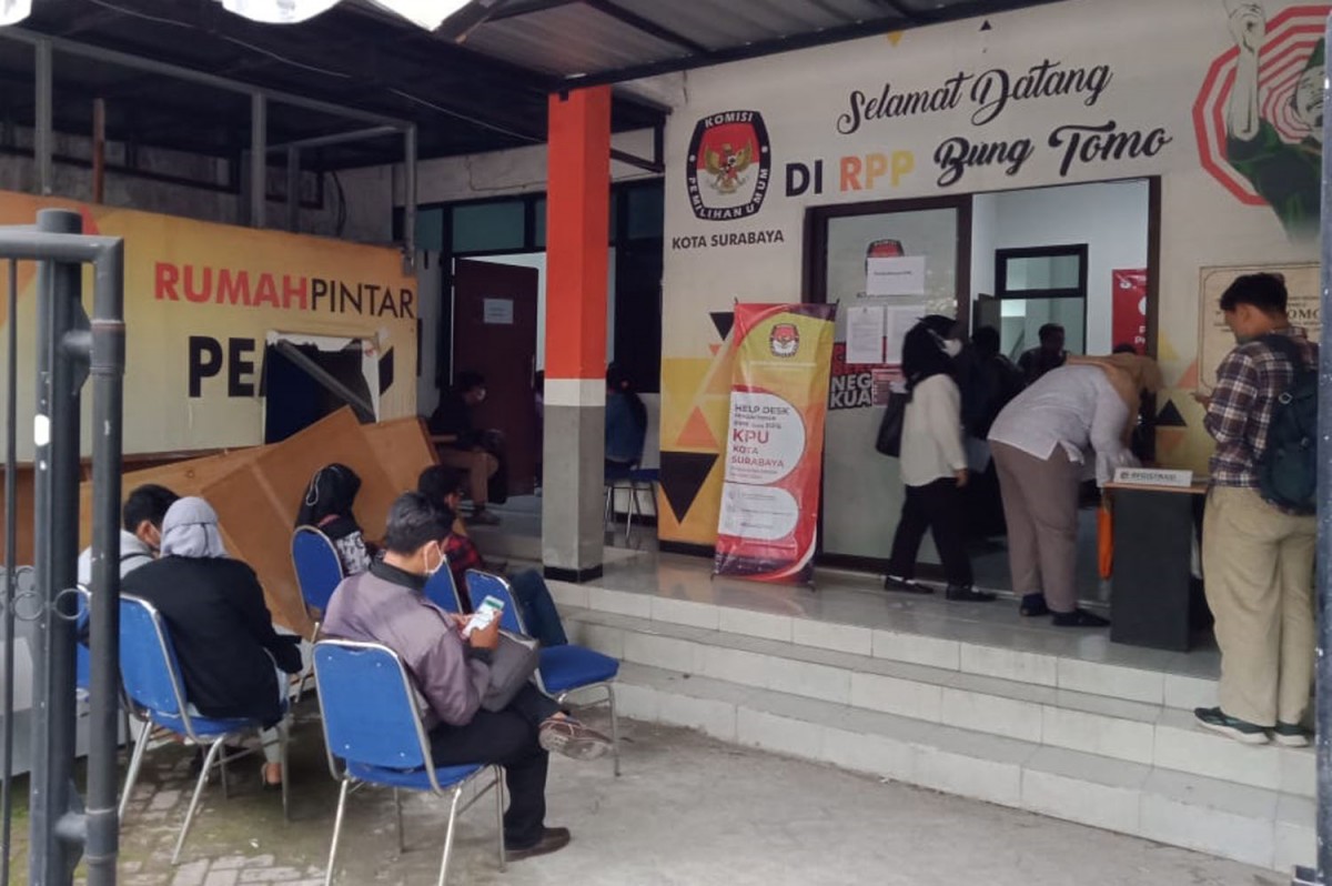 Proses pendaftaran PPK di Kantor KPU Surabaya (Foto: Dok. KPU Surabaya/jatimnow.com)