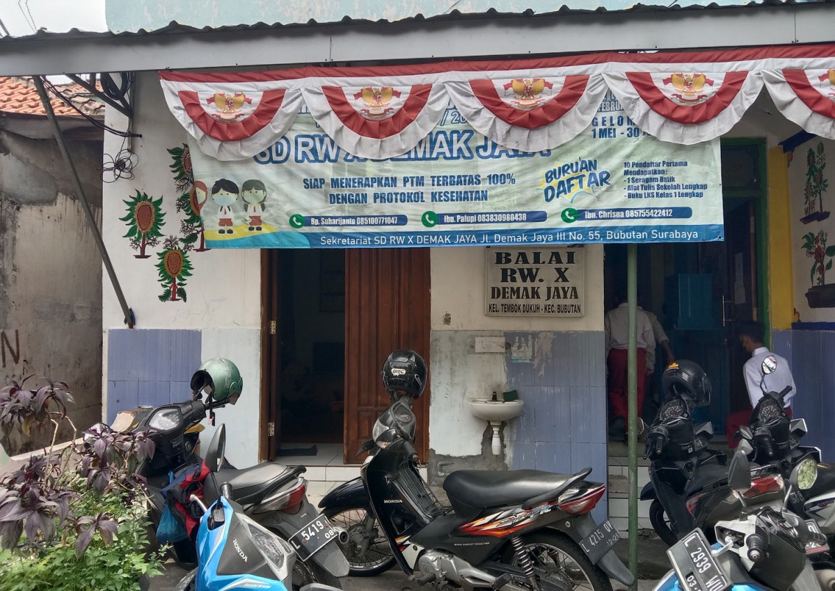 SD RW X Demak Jaya Surabaya, Potret Pendidikan di Tengah Keterbatasan