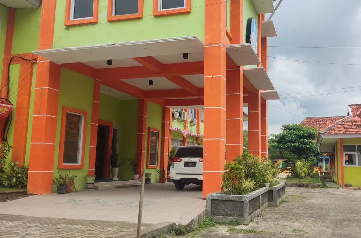 Suasana SMK di Sampang, tempat siswa korban sodomi guru belajar (Foto: Fathor Rahman/jatimnow.com)