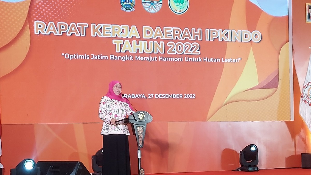 Sambutan Khofifah saat hadir di Rakerda DPW Ipkindo di Hotel Mercure Mirama, Surabaya (Foto: Ni'am Kurniawan/jatimnow.com)