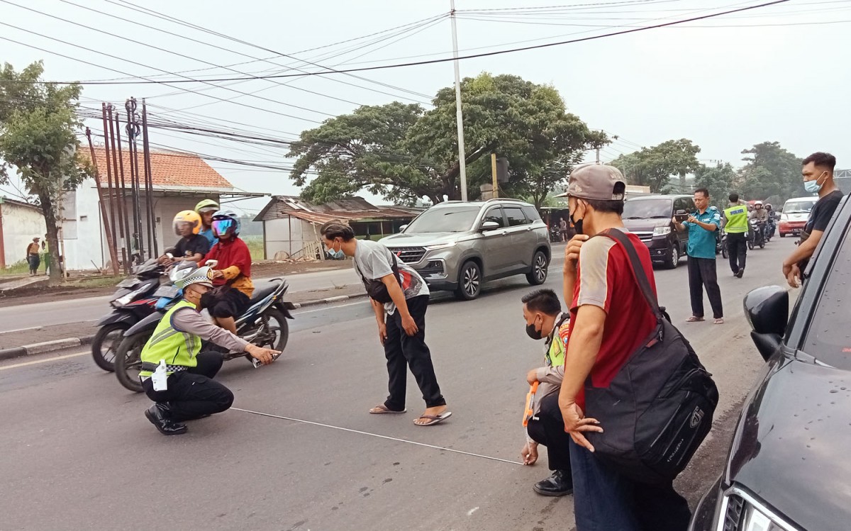 Ibu dan anak di Pasuruan tewas kecelakaan (Foto: Moch Rois/jatimnow.com)