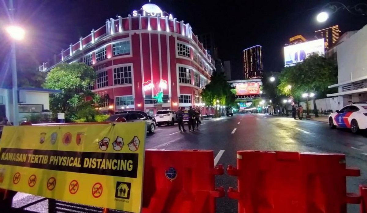 Ilustrasi penyekatan jalan di Surabaya (Foto: Dok. jatimnow.com)