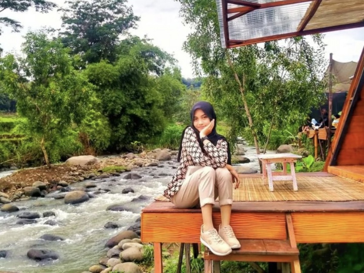 House of River Side, wisata baru di Kabupaten Kediri (Foto: Instagram @srlyangrn._)