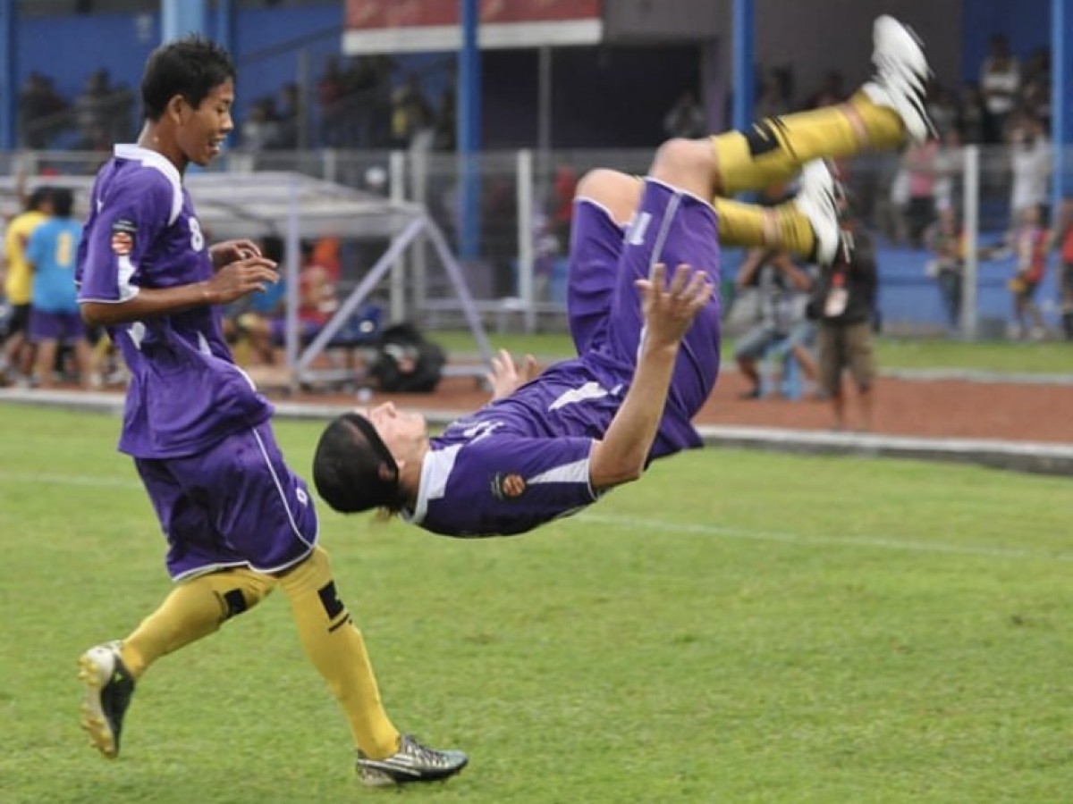 Adrian Trinidad merayakan golnya saat bersama Persik Kediri. (Foto : Rudy Triwibowo for jatimnow.com)