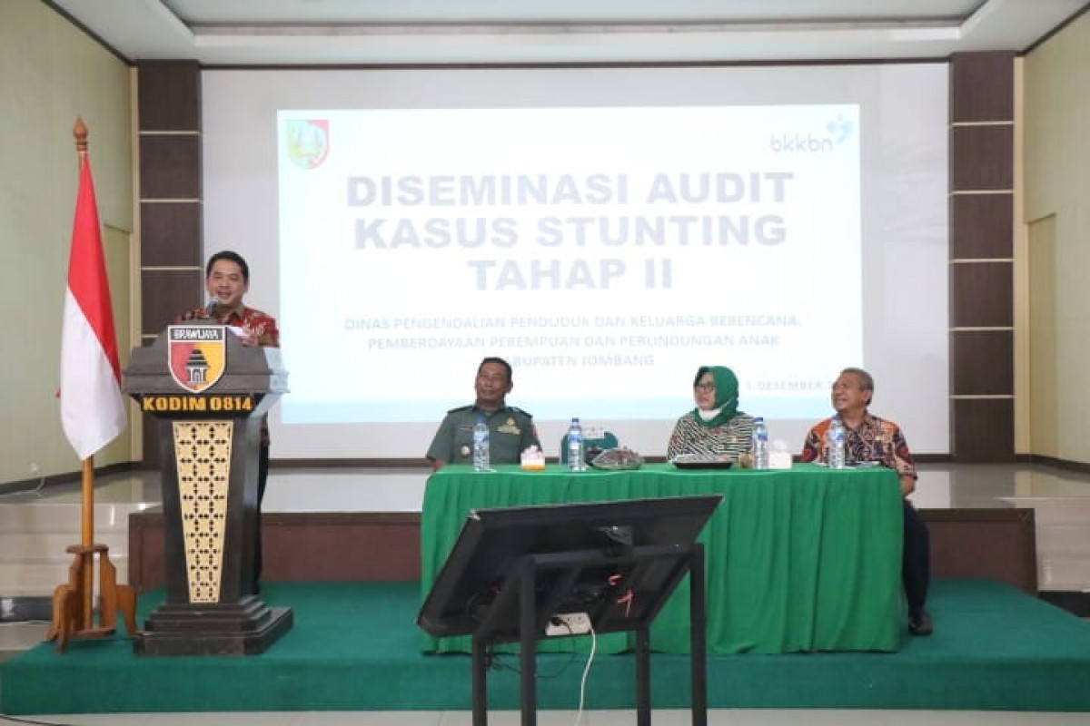 Wakil Bupati Jombang, Sumrambah saat membuka acara diseminasi audit kasus stunting tahap II di Kabupaten Jombang.(Foto: Humas Pemkab Jombang)