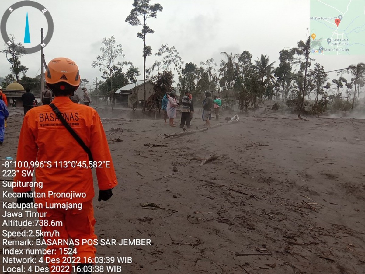 Golkar Jatim Bangun Posko Kemanusiaan untuk Korban Erupsi Semeru