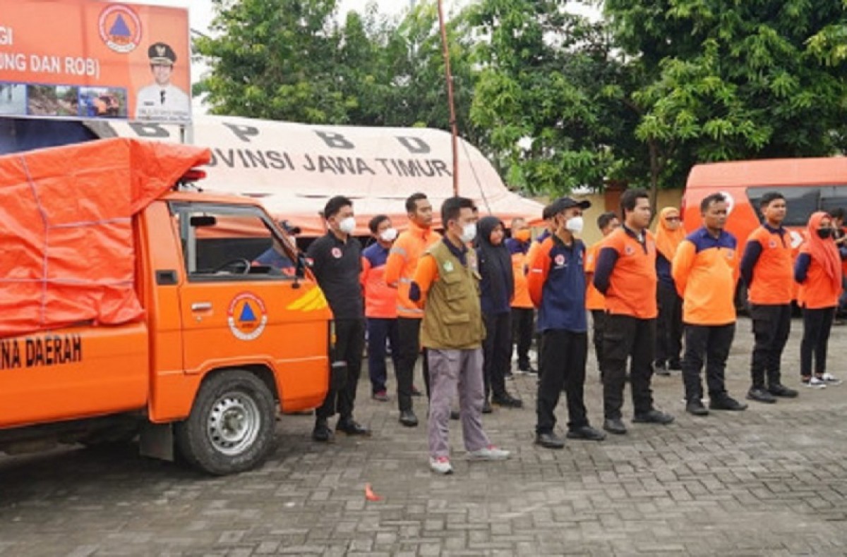 BPBD Jatim telah mengirim bantuan logistik berupa makanan dan pakaian kepada korban erupsi Gunung Semeru malam ini. (Foto: BPBD Jatim for jatimnow.com)