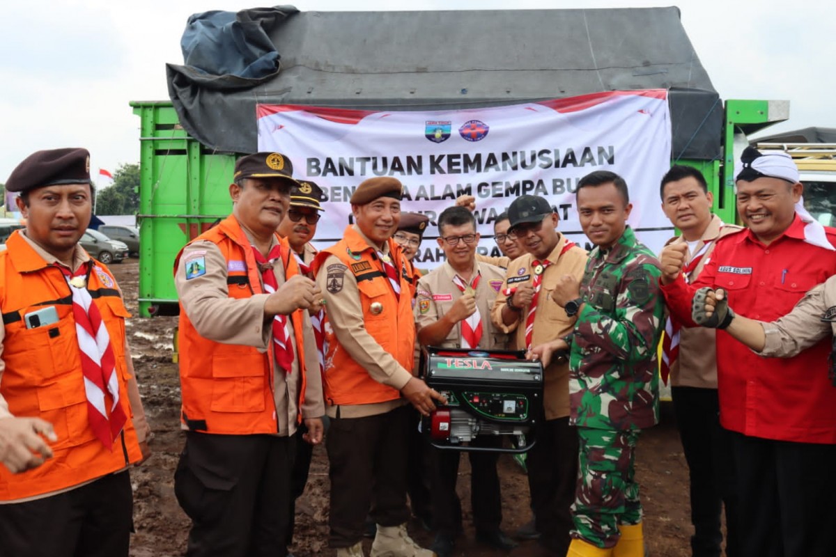 Bantuan dari Kwarda Pramuka Jatim untuk Korban Gempa Cianjur