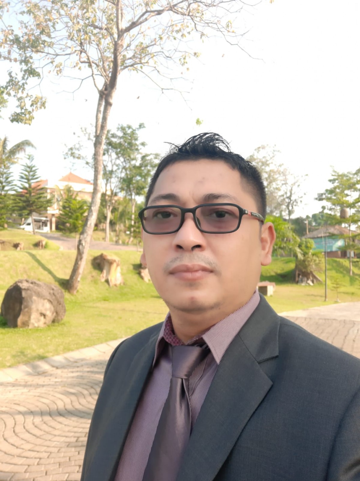 Staff Pengajar Departemen Politik FISIP Unair, Ali Sahab. (foto: dok jatimnow.com)