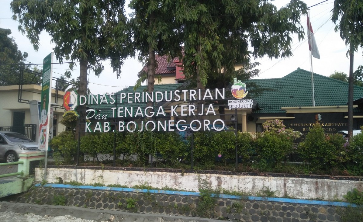 Kantor Dinaker Bojonegoro. (Foto: Misbahul Munir/jatimnow.com)