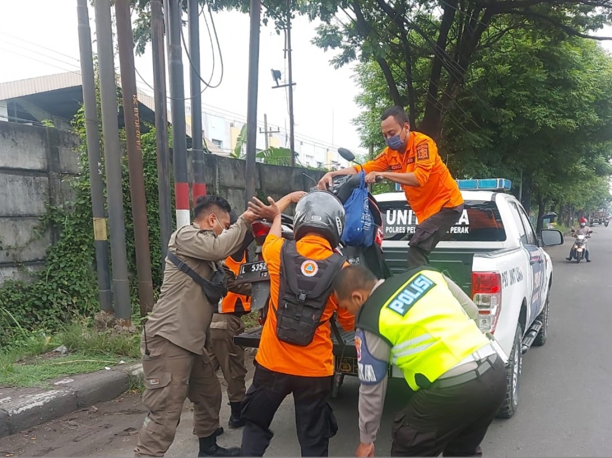 Warga Surabaya Tewas Ditabrak Truk, Sopir Malah Kabur
