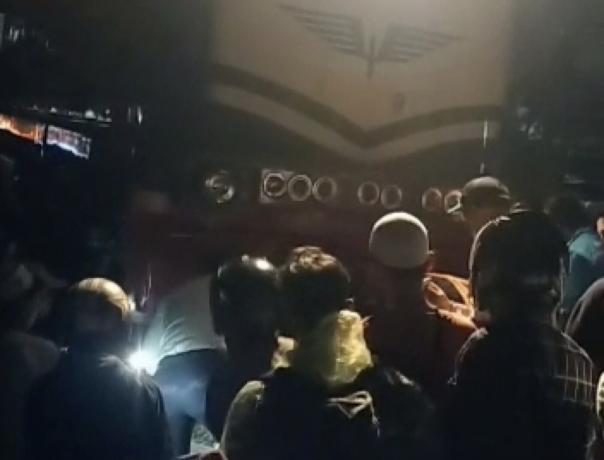 5 orang satu keluarga tewas tertabrak kereta api di Pasuruan (Foto: Abdul Hamid for jatimnow.com)