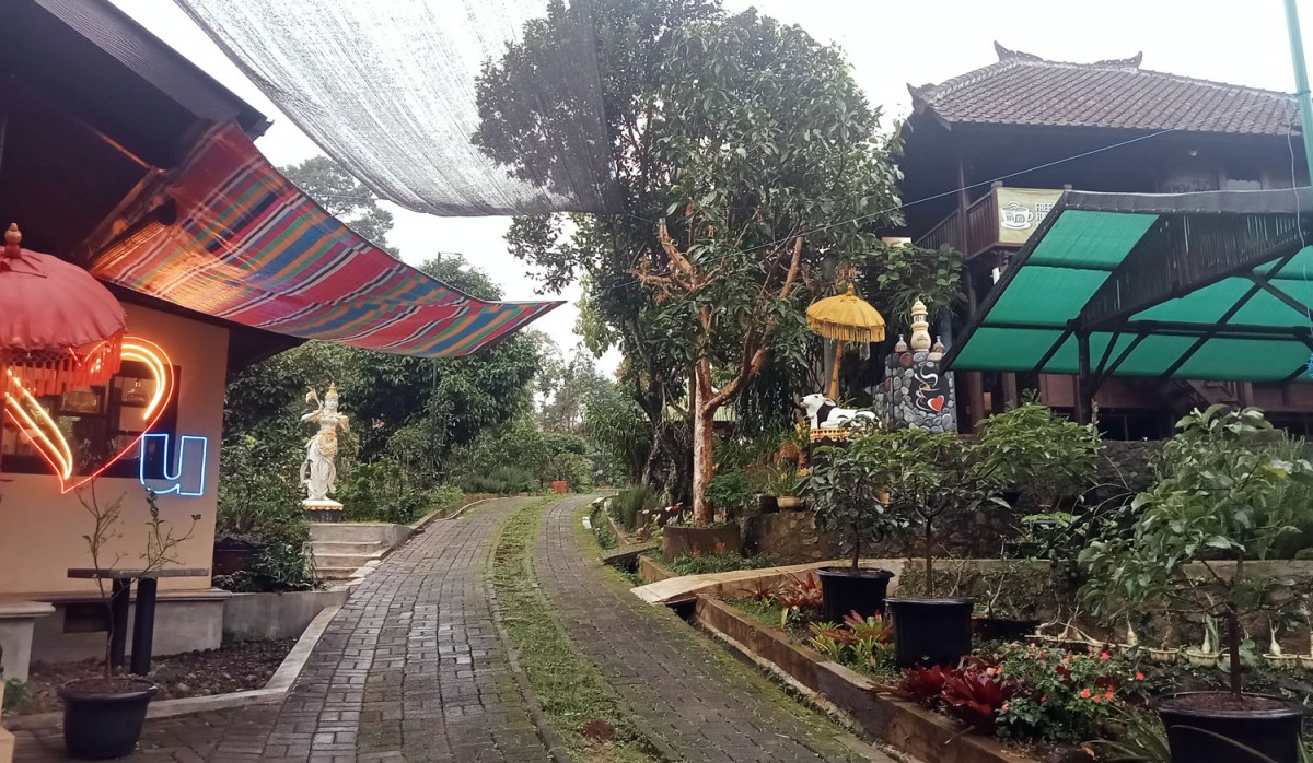 Kafe tersembunyi di kaki Gunung Arjuno Pasuruan (Foto-foto: Moch Rois/jatimnow.com)