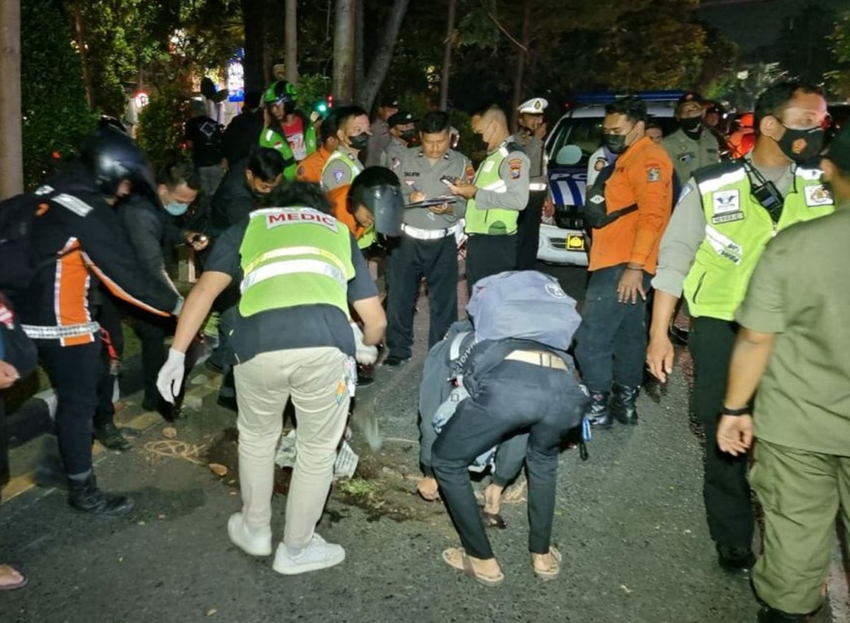Pelajar SMP di Surabaya tewas kecelakaan (Foto: Satlantas Polrestabes Surabaya)