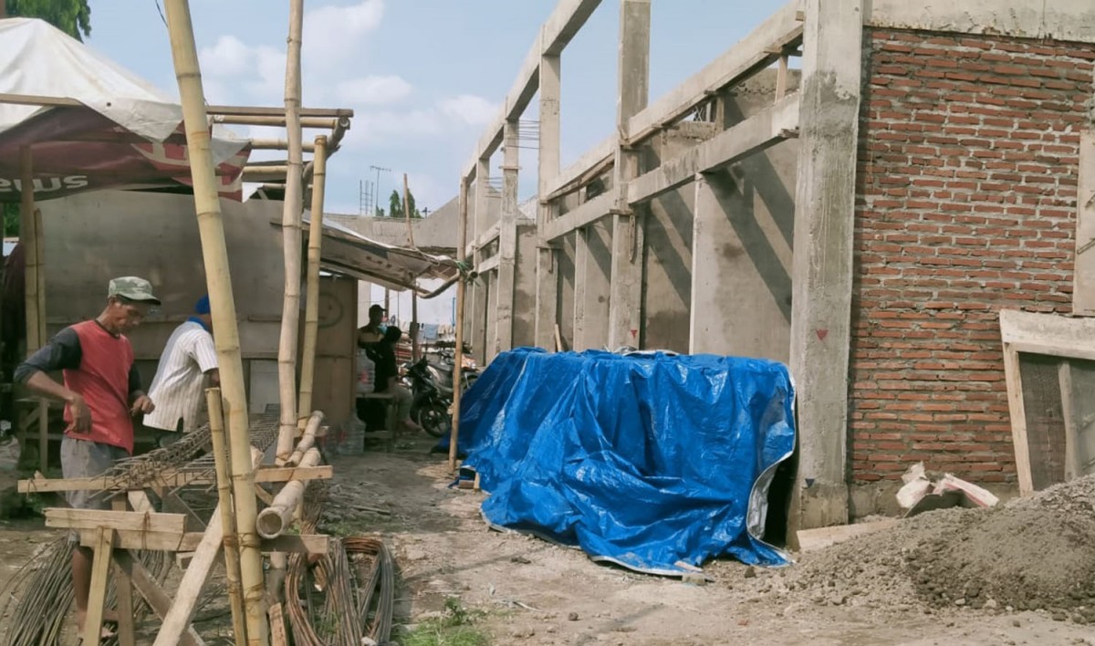 Proyek pembangunan Pasar Pon Jombang (Foto: Elok Aprianto/jatimnow.com)