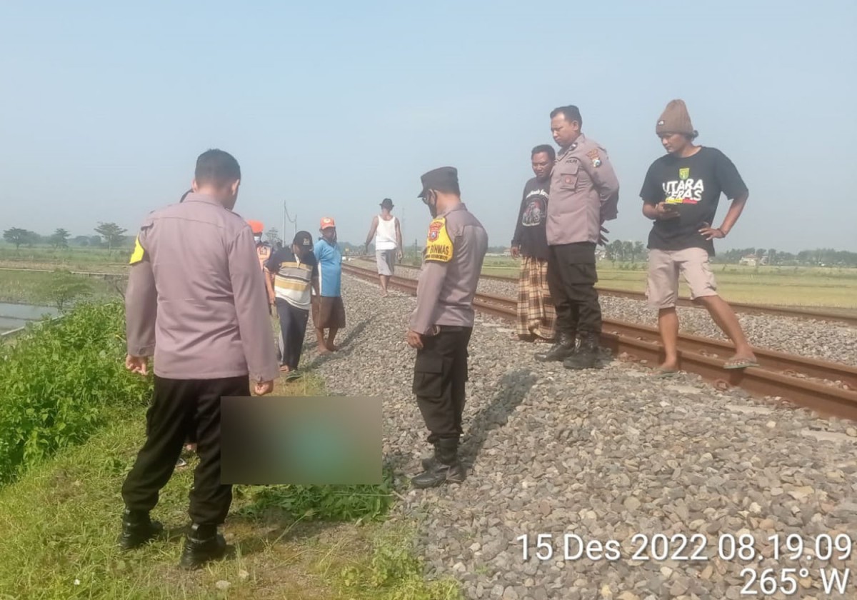 Remaja tewas tersambar kereta api di Jombang (Foto: Elok Pribadi/jatimnow.com)