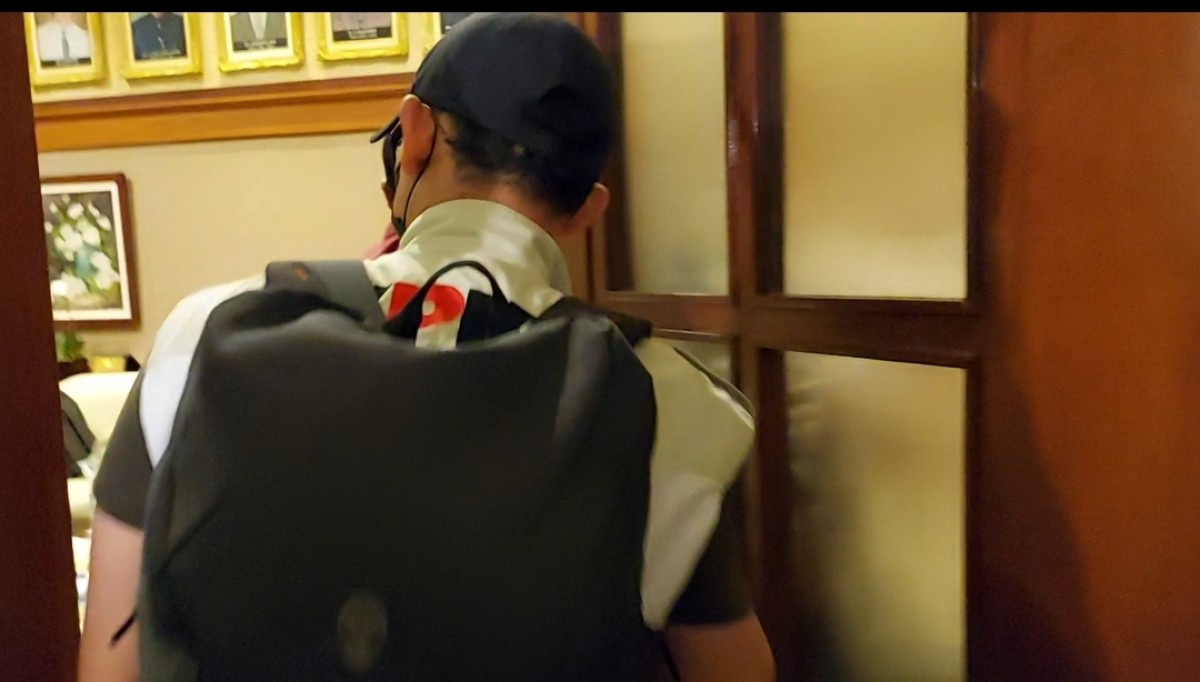 KPK Amankan Dokumen Elektronik di Kompleks Kantor Gubernur Jawa Timur