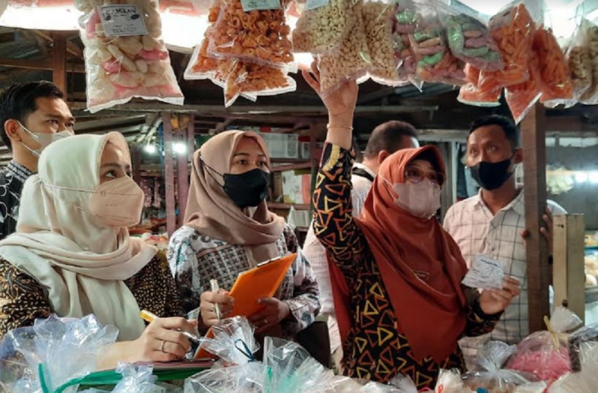 Dinkes Sidak Pasar di Mojokerto, Hasilnya Bikin Kita Lebih Teliti Berbelanja