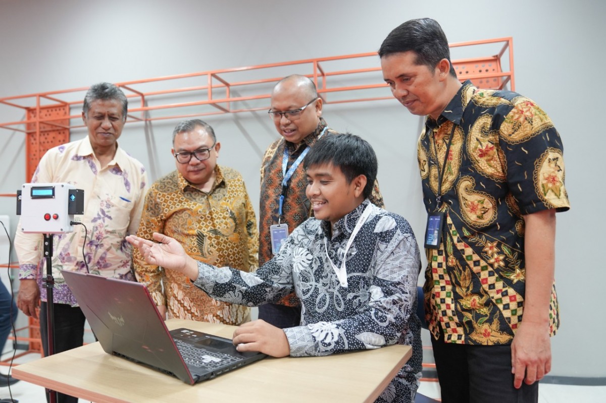 Kolaborasi SPTP dengan PPNS menghasilkan device untuk mengukur kesehatan di lingkungan kerja. (foto SPTP for jatimnow.com)