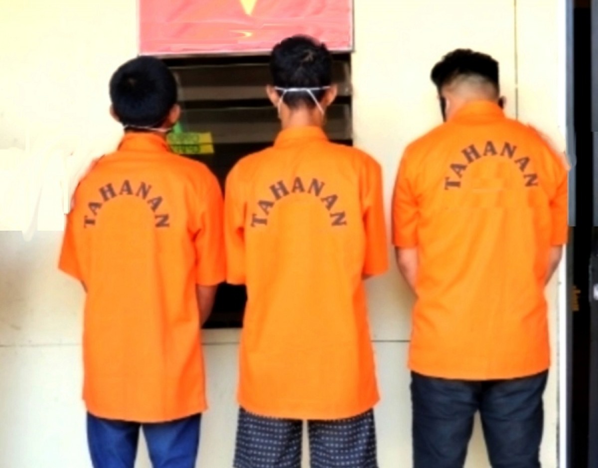 Isap Sabu di Ruang Tamu, Tiga Warga Sumenep Digelandang ke Mapolres