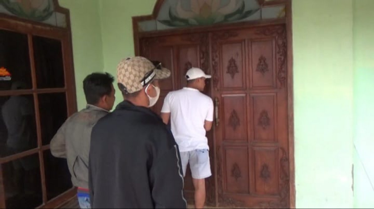 Rumah Ismuasih yang dijadikan kantor dan tempat penampungan calon tenaga kerja ke Australia. (Foto: Elok Aprianto/jatimnow.com)