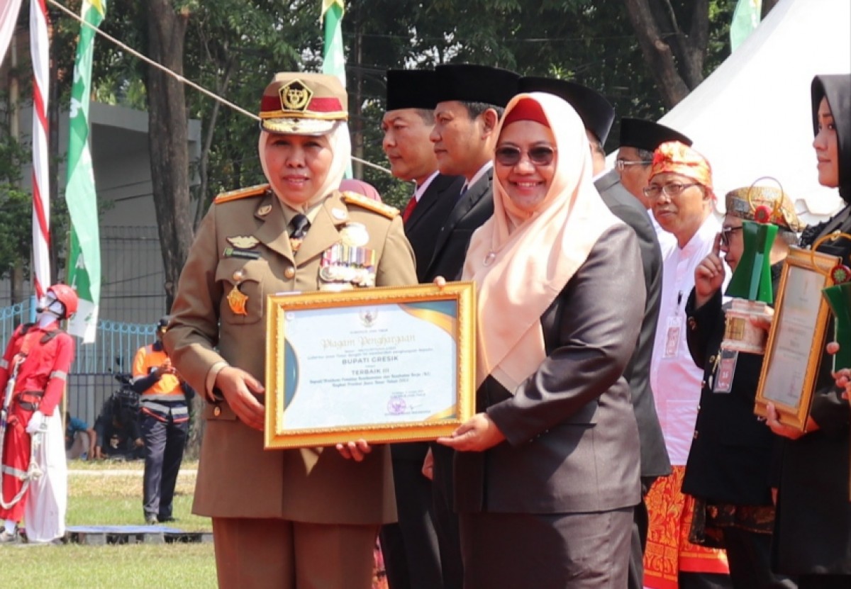 Pemkab Gresik Kembali Raih Penghargaan Pembina K3 Terbaik Tingkat Jatim