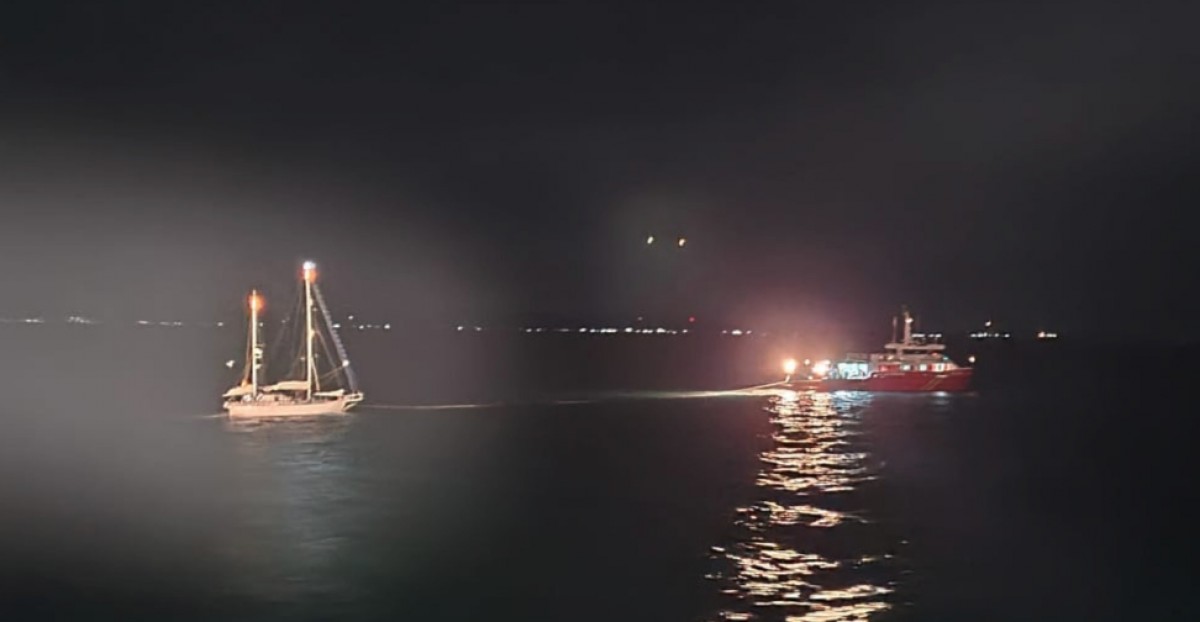 Proses evakuasi. (Foto: Kantor Basarnas Jatim)