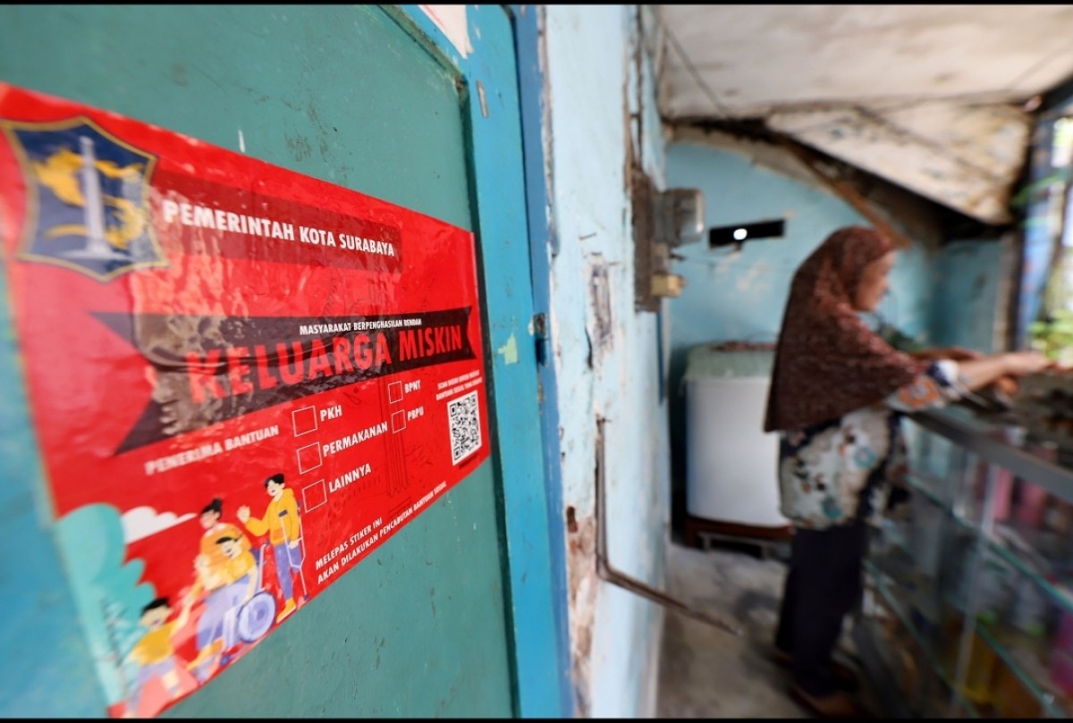 DPRD Surabaya Minta Kebijakan Stiker Keluarga Miskin Ditinjau Ulang