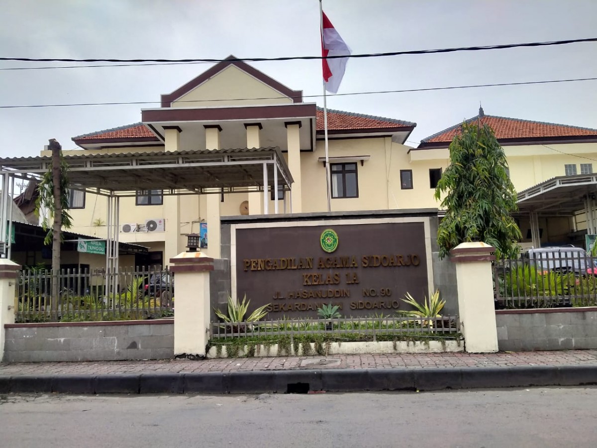 Halaman kantor Pengadilan Agama Sidoarjo. (foto: Zainul fajar/jatimnow.com)