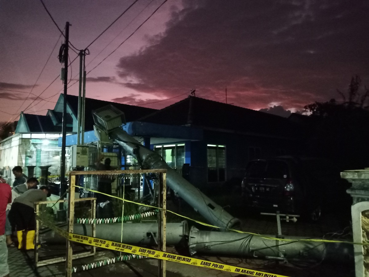 Tower provider telekomunikasi di Tanggulangin, Sidoarjo. (foto: Zainul Fajar/jatimnow.com)