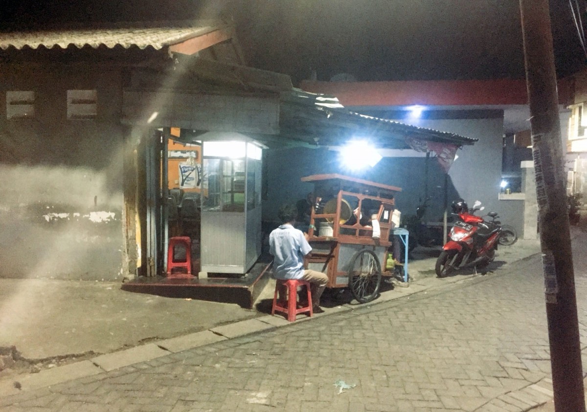 Pemuda di Surabaya Bobol Warung saat Azan Subuh Berkumandang, Endingnya Kuwalat