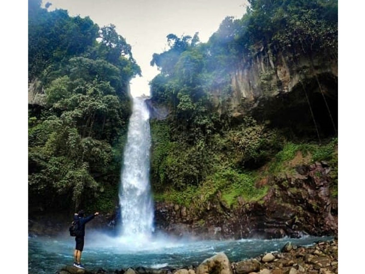Wisasata air terjun Grojogan Sewu di Kabupaten Malang (Foto: Instagram Grojogan Sewu)