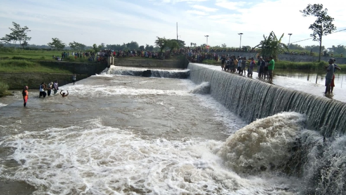 Suasana Dam Sungai Konto Kediri. (Foto : Polsek Kandangan/jatimnow.com)