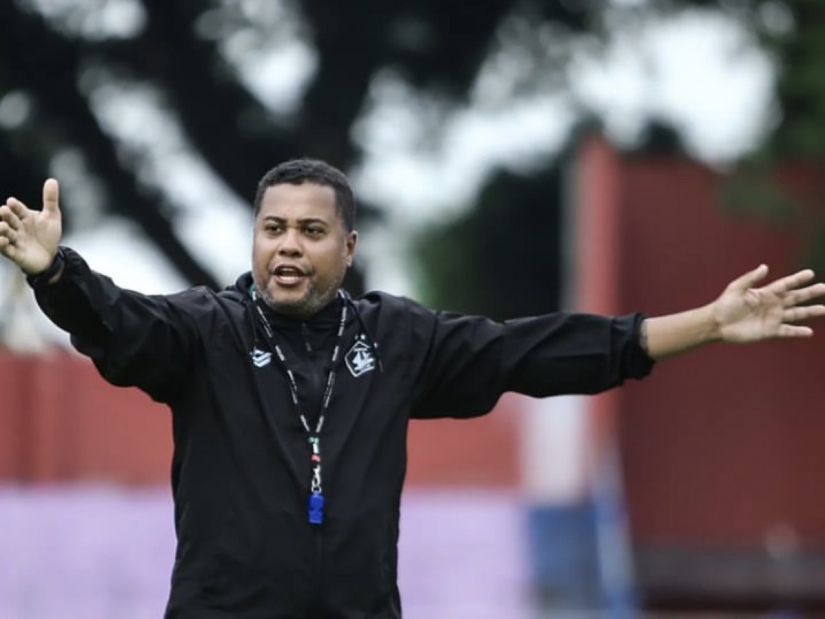Pelatih Persik Kediri, Divaldo Alves (Foto: Persik Kediri/jatimnow.com)